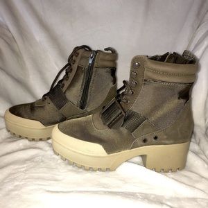 Steve Madden Women’s Grady Boot